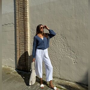 White linen gauze cropped pants